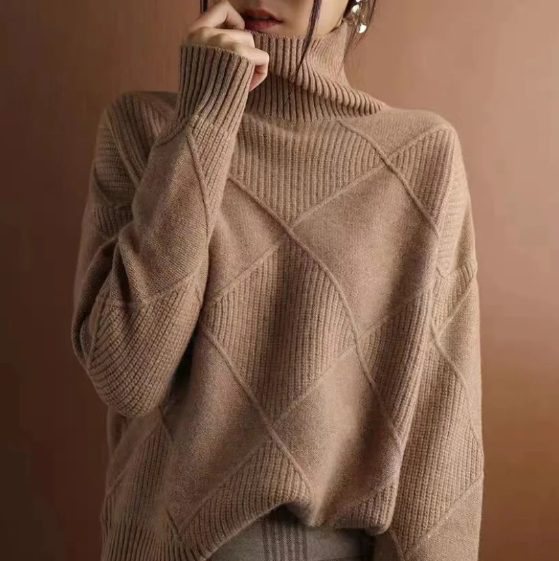 Amara™ | Structured knit jumper with a high neck