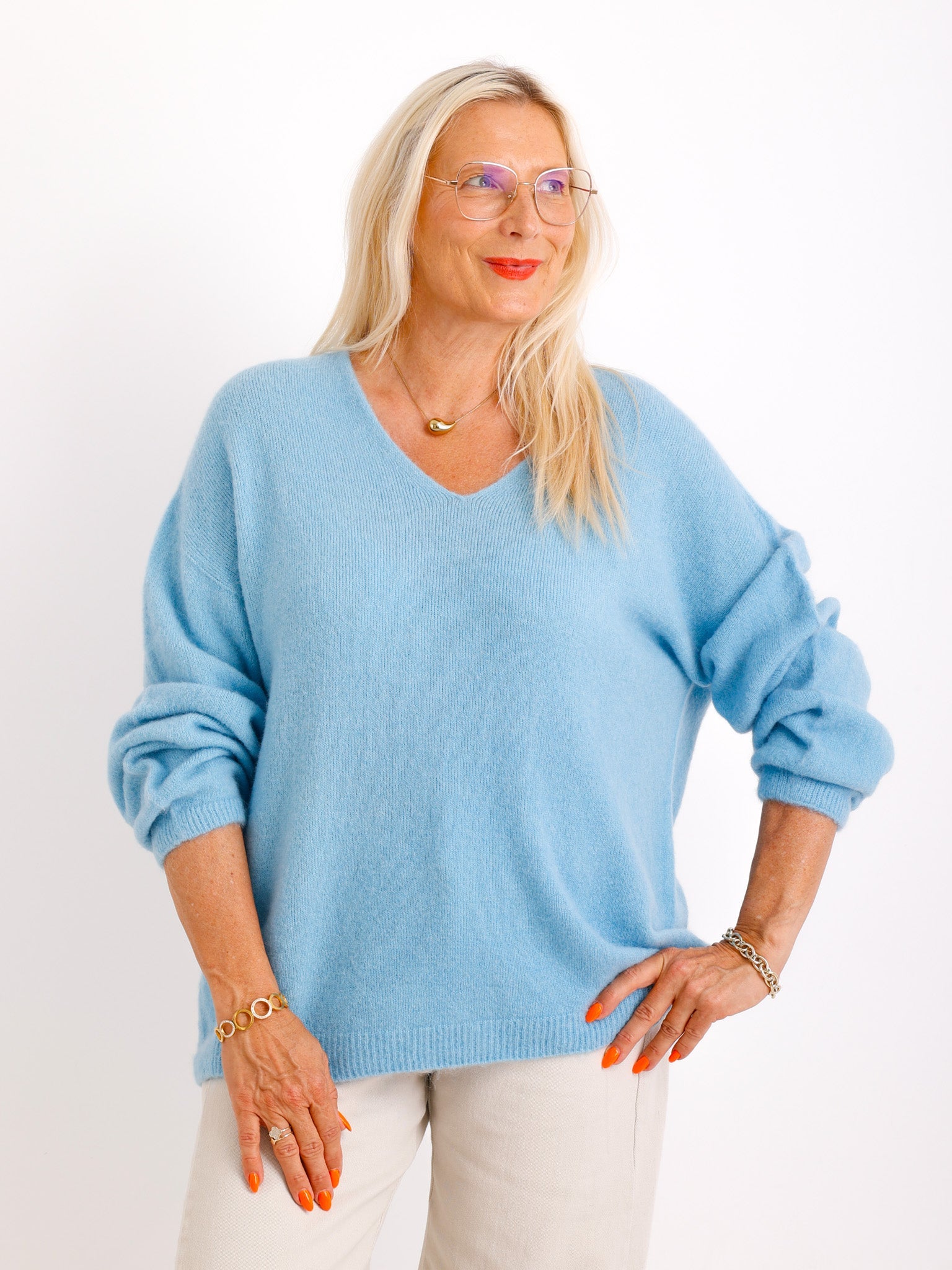 Amara™ Pullover - various colors