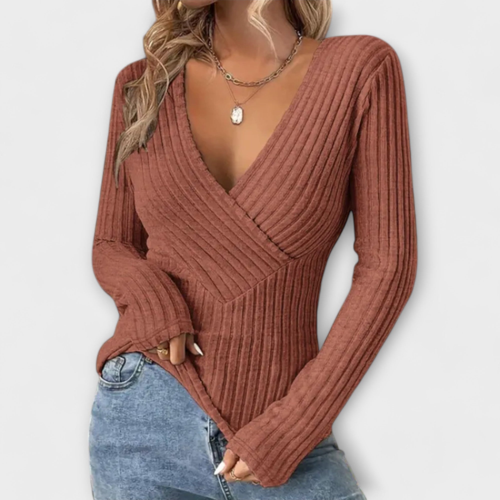 Amara™ | Ribbed T-Shirt with Twisted Front and V-Neck