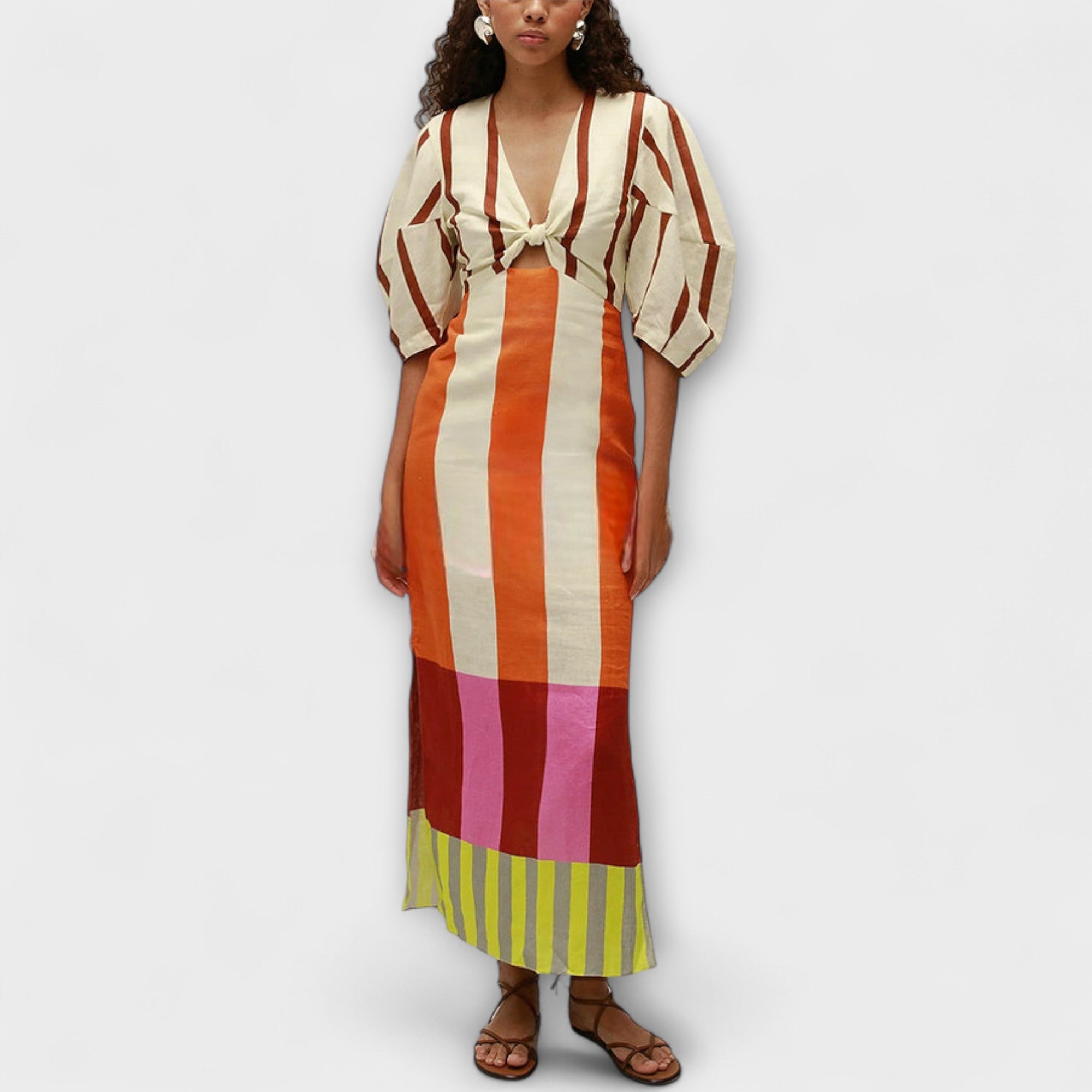 Amara™ | Maxi Dress with Front Cut-Out and Puff Sleeves