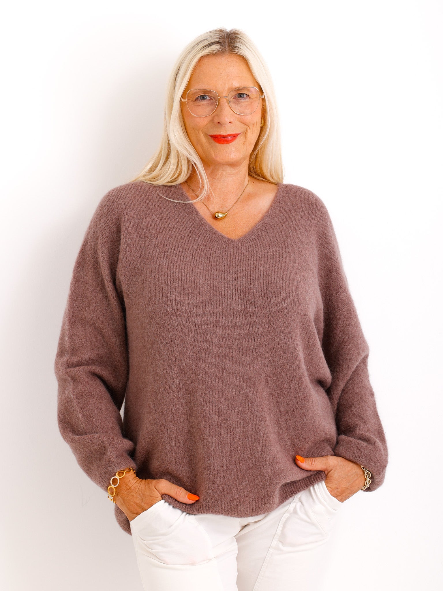 Amara™ Pullover - various colors